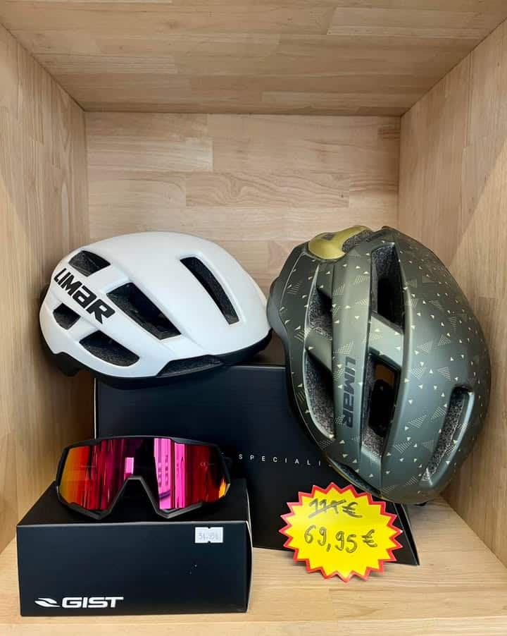 PROMOTION CASQUES – EQUIPEZ VOUS MAINTENANT La saison demarre… 1 921493470819365 - Accueil - Quimper Brest PROMOTION CASQUES – EQUIPEZ VOUS MAINTENANT La saison demarre… 1 921493470819365 - Accueil - Quimper Brest