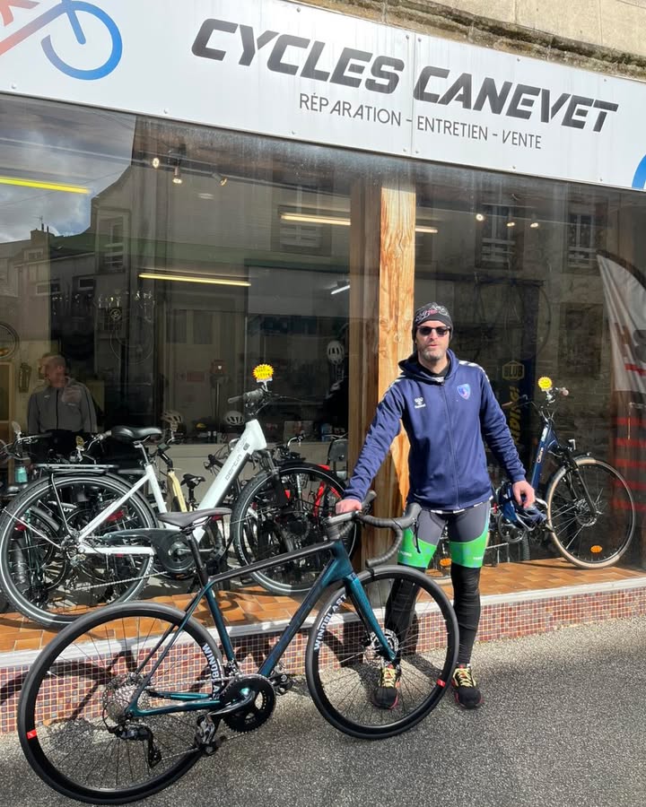 Il ne passe pas inapercu 1 933818889586823 - Accueil - Quimper Brest Il ne passe pas inapercu 1 933818889586823 - Accueil - Quimper Brest